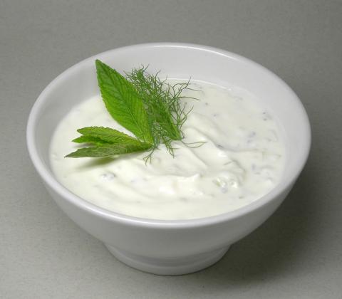 Cucumber and Yogurt Salad -- Cacik